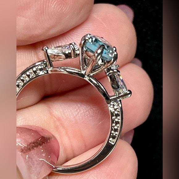 🥂Brand new blue marquis solitaire/pear rhinestone ring sterling-tight 8 - Picture 6 of 12